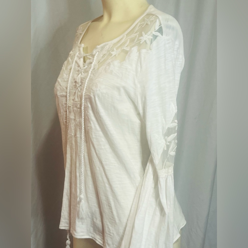 Style and Co white top with lace and sheer material